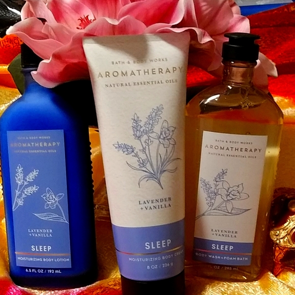 Bath & Body Works Other - 🆕 Bath & Body Works set lavender & vanilla SLEEP